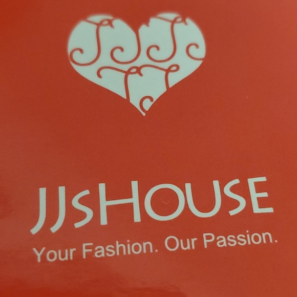 JJS house, NWT, special occasion ball gown. - Picture 15 of 15